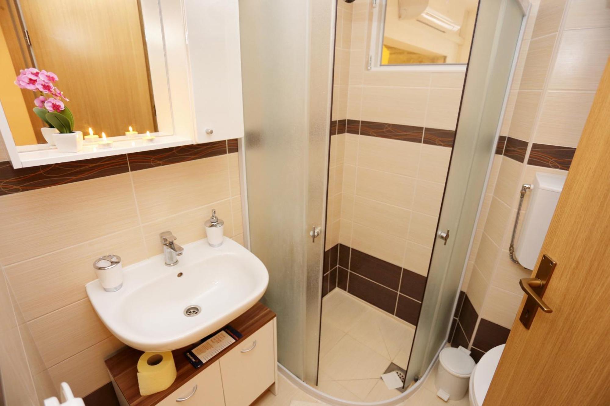 Apartments By The Sea Kastel Kambelovac, Kastela - 8679 Pokój zdjęcie